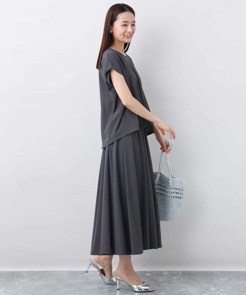 MK MICHEL KLEIN(エムケーミッシェルクラン)の「ジャージーフレアスカート/接触冷感/速乾/洗える(スカート・レディース・グレイッシュベージュ/ピンク/ダークグレー・38)」の16枚目の写真