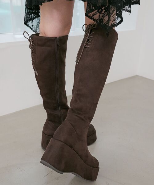 MAJESTIC LEGON（マジェスティックレゴン）の「バックリボン厚底ロングブーツ（ブーツ・レディース・ブラウン系その他2/ブラック系その他・SMALL/MEDIUM/LARGE/X-LARGE）」の7枚目の写真