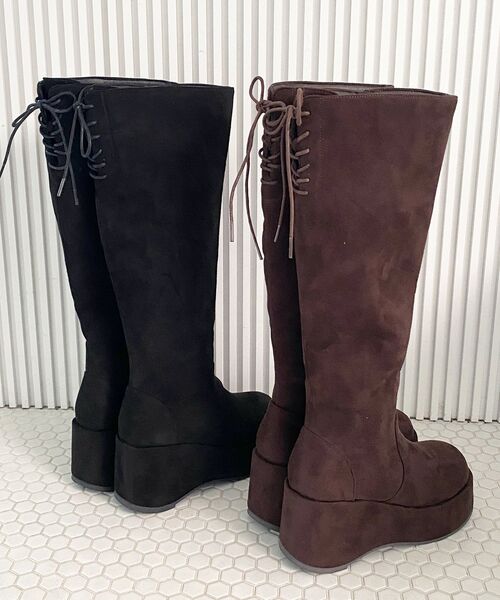 MAJESTIC LEGON（マジェスティックレゴン）の「バックリボン厚底ロングブーツ（ブーツ・レディース・ブラウン系その他2/ブラック系その他・SMALL/MEDIUM/LARGE/X-LARGE）」の17枚目の写真