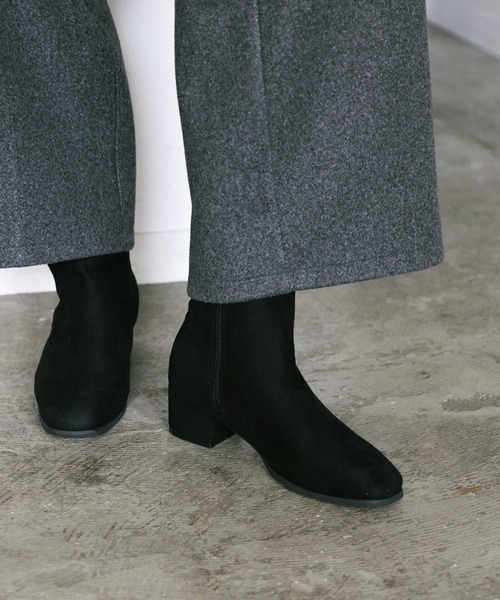WH 黒スエードショートブーツ EVOL/イーボル】 ソフトストレッチ7cmヒールショートブーツ IX5478