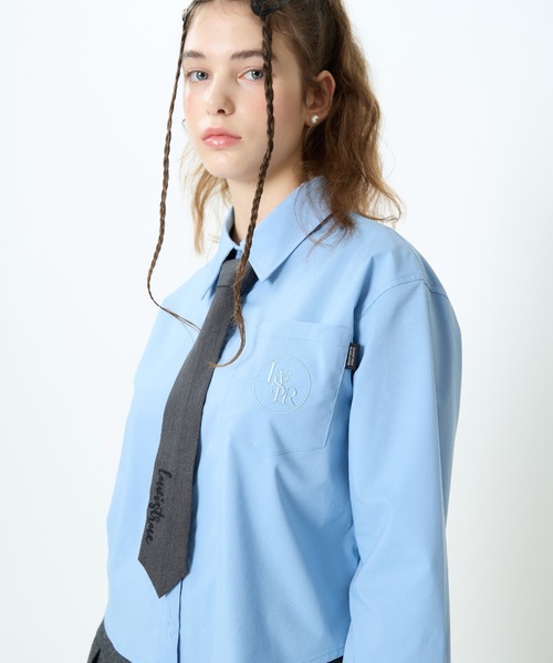 LUVISTRUE(ラヴイズトゥルー)の「CH LVTR SHIRTS(シャツ/ブラウス・レディース・ブルー/ホワイト・FREE)」の4枚目の写真