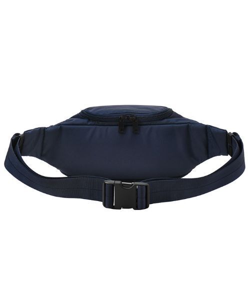 PORTER(ポーター)の「フラッシュ ウエストバッグ(S)(ボディバッグ/ウエストポーチ・メンズ・ブラック/ネイビー・FREE)」の5枚目の写真