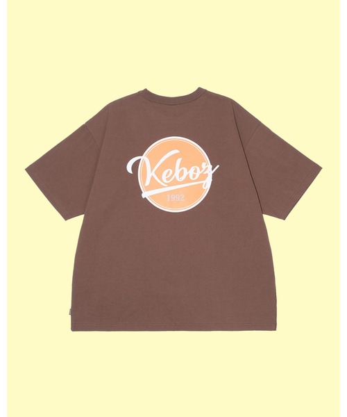 KEBOZ(ケボズ)の「BB S/S TEE(Tシャツ/カットソー・メンズ・ホワイト/レッド/ホワイト系その他/グレー系その他/スカイブルー/ブラック/グレー/ブラック系その他/ネイビー/オレンジ系その他/クリーム/ブラウン・M/L/XL/2XL/S)」の8枚目の写真