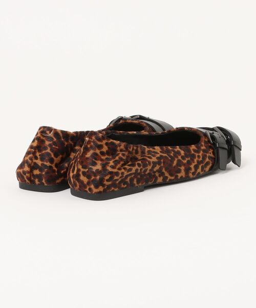 ASH（アッシュ）の「アッシュ【BEA】スクエアトゥアニマル柄フラットパンプス ダブルベルトデザイン バレエシューズ 1.5cmヒール（パンプス・レディース・アニマル・39/38/37/36/35）」の8枚目の写真