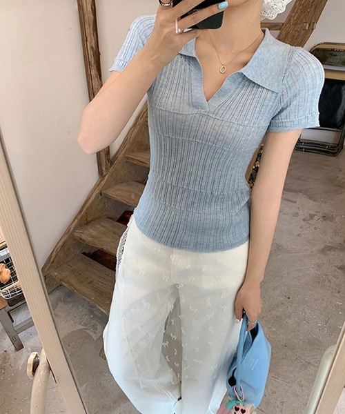 Doula Doula(ドゥーラドゥーラ)の「スキッパー切り替えリブ半袖ニット(ニット/セーター・レディース・ブルー/ブラック/パープル/ホワイト・FREE)」の22枚目の写真