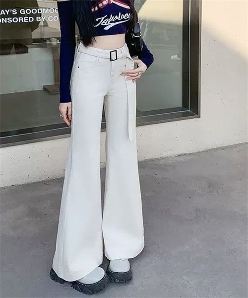Dream garden（ドリームガーデン）の「ベルト付きフレアデニムパンツ（デニムパンツ・レディース・アイボリー・XS/M/3XL/4XL/S/L/XL/2XL）」の7枚目の写真
