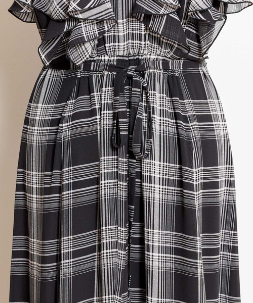 NOELA（ノエラ）の「チェックフリルワンピース（ワンピース・レディース・ブラック/オフホワイト・M/S）」の4枚目の写真