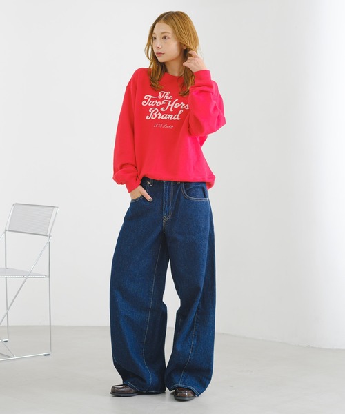 Levi's（リーバイス）の「Levi's/リーバイス グラフィック ヘリテージ クルーネックスウェットシャツ（スウェット・レディース・レッド・S/M/L）」の16枚目の写真