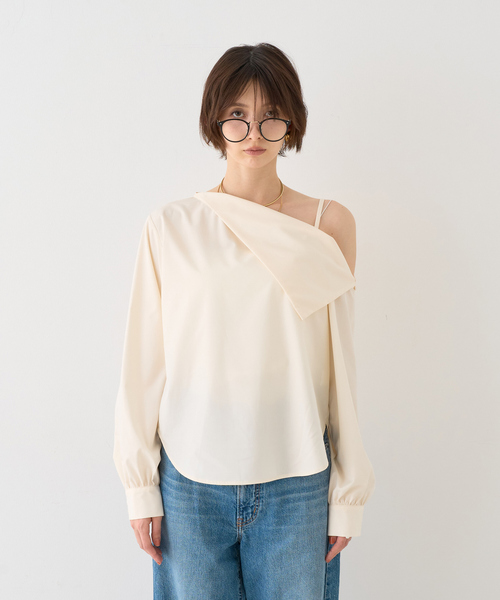 EMMA ROUGE VIF(エマルージュヴィフ)の「【新色登場】【一部店舗限定】アシメオフショルブラウス(シャツ/ブラウス・レディース・ブラウン/ホワイト/ラベンダー・フリー)」の21枚目の写真