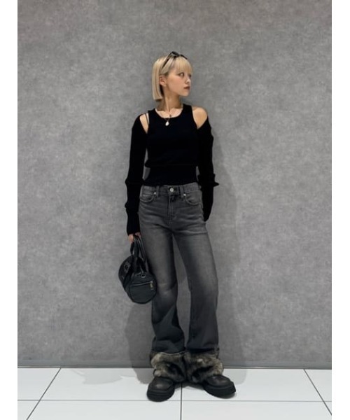 LAGUA GEM（ラグアジェム）の「FAUX FUR フレアデニム（デニムパンツ・レディース・ブラック/ブルー・26inch/25inch/24inch/23inch/22inch）」の21枚目の写真