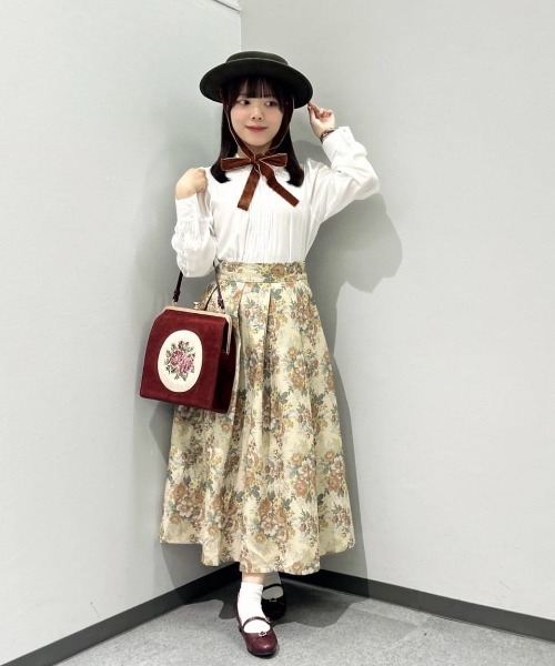 an another angelus（アンアナザーアンジェラス）の「カメオローズ刺繍スクエアがま口バッグ/fint フィント（ハンドバッグ・レディース・ボルドー/ブルーグリーン・FREE）」の20枚目の写真