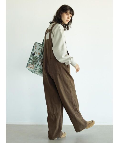 FIKA.(フィーカ)の「High waist overalls(サロペット/オーバーオール・レディース・グリーン系その他3/ブラウン・MEDIUM)」の7枚目の写真