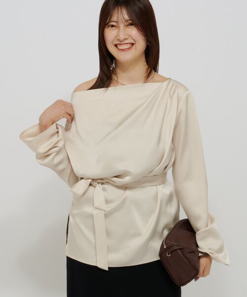 Omekashi（オメカシ）の「ドレープブラウス（シャツ/ブラウス・レディース・オフホワイト/ブラック/ブラウン・FREE）」の5枚目の写真