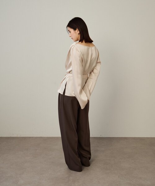 Omekashi（オメカシ）の「ドレープブラウス（シャツ/ブラウス・レディース・オフホワイト/ブラック/ブラウン・FREE）」の11枚目の写真