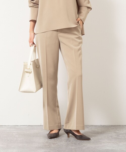 NOLLEY’S(ノーリーズ)の「《セットアップ対応》ウォッシャブルストレッチギャババックスリットパンツ(その他パンツ・レディース・ベージュ/ブラック・38/36/34)」の1枚目の写真