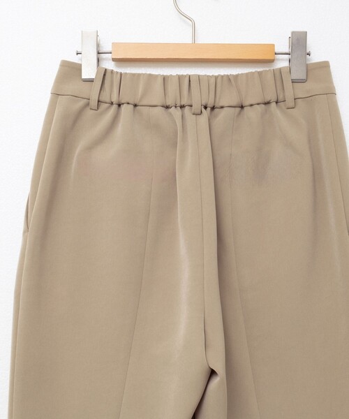 NOLLEY’S(ノーリーズ)の「《セットアップ対応》ウォッシャブルストレッチギャババックスリットパンツ(その他パンツ・レディース・ベージュ/ブラック・38/36/34)」の21枚目の写真