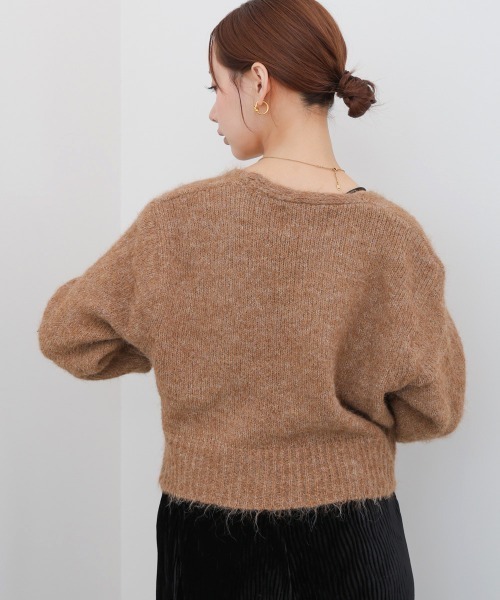 Bab（バブ）の「ショートシャギーくるみボタンカーディガン（カーディガン/ボレロ・レディース・ベージュ/ブルー/グレー/オフホワイト/ブラウン・FREE）」の9枚目の写真