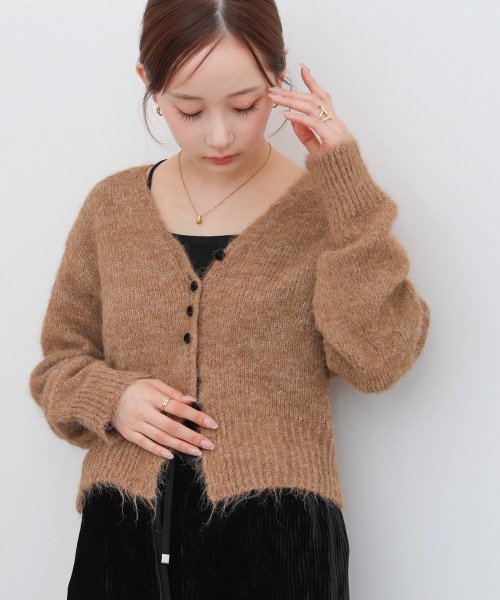 Bab（バブ）の「ショートシャギーくるみボタンカーディガン（カーディガン/ボレロ・レディース・ベージュ/ブルー/グレー/オフホワイト/ブラウン・FREE）」の11枚目の写真