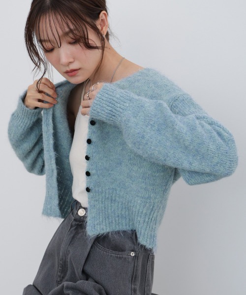 Bab（バブ）の「ショートシャギーくるみボタンカーディガン（カーディガン/ボレロ・レディース・ベージュ/ブルー/グレー/オフホワイト/ブラウン・FREE）」の18枚目の写真