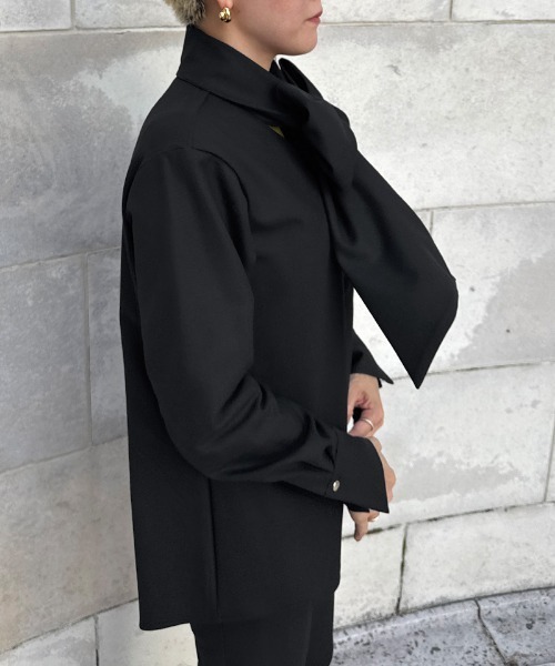 日本製ブラウス見えジャケット（吸湿発熱生地）（その他アウター