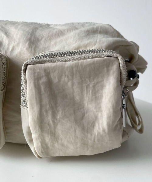 Futier land（フューティアランド）の「マルチポケットバッグ　ショルダーバッグ　アジャスター付き（ショルダーバッグ・レディース・アイボリー/ブラック・FREE）」の15枚目の写真