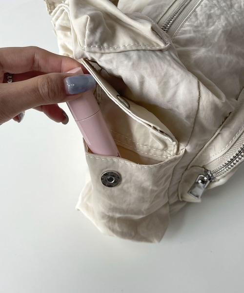 Futier land（フューティアランド）の「マルチポケットバッグ　ショルダーバッグ　アジャスター付き（ショルダーバッグ・レディース・アイボリー/ブラック・FREE）」の16枚目の写真