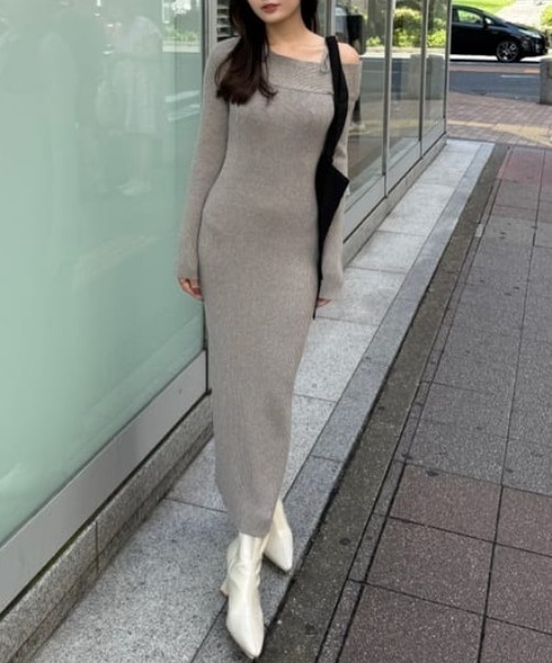 rienda（リエンダ）の「many wayワンショルニットワンピース 秋服 冬服（ワンピース・レディース・ライトブラック/ダークブラウン/ライトベージュ/ライトブルー・FREE）」の3枚目の写真