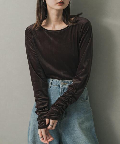 SENSE OF PLACE by URBAN RESEARCH（センスオブプレイスバイアーバンリサーチ）の「ギャザースリーブベロアTシャツ（Tシャツ/カットソー・レディース・ブラウン/ブラック/アイボリー・ONE）」の3枚目の写真