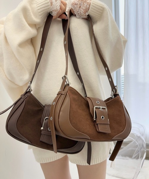 TITTY&CO.（ティティーアンドコー）の「スウェード調ベルトショルダーバッグ（ショルダーバッグ・レディース・ブラウン/ブラック/キャメル・FREE）」の2枚目の写真