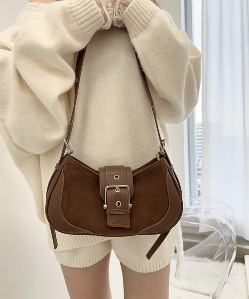 TITTY&CO.（ティティーアンドコー）の「スウェード調ベルトショルダーバッグ（ショルダーバッグ・レディース・ブラウン/ブラック/キャメル・FREE）」の7枚目の写真