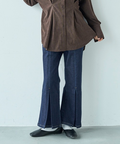 mil(ミル)の「デニム センタープリーツフレアパンツ【588103】(デニムパンツ・レディース・インディゴブルー/ブラック・S-Short/S-Regular/M-Short/M-Regular)」の1枚目の写真