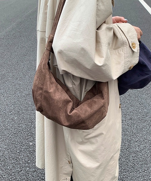 HALEY PESCA(ヘーリーペスカ)の「HALEY PESCA/フェイクスエード ヴィンテージショルダーバッグ(ショルダーバッグ・レディース・イエロー/ブラウン/レッド/ブラック/アイボリー・FREE)」の17枚目の写真