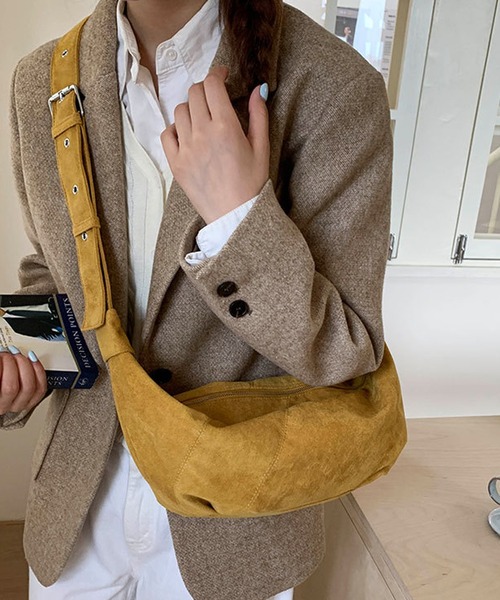 HALEY PESCA(ヘーリーペスカ)の「HALEY PESCA/フェイクスエード ヴィンテージショルダーバッグ(ショルダーバッグ・レディース・イエロー/ブラウン/レッド/ブラック/アイボリー・FREE)」の21枚目の写真