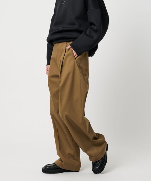 MARW UNITED ARROWS（マルゥ ユナイテッドアローズ）の「＜MARW UNITED ARROWS＞テーパード ワイド パンツ（その他パンツ・レディース・グレー系/オフホワイト/モカ・38/36/34）」の3枚目の写真