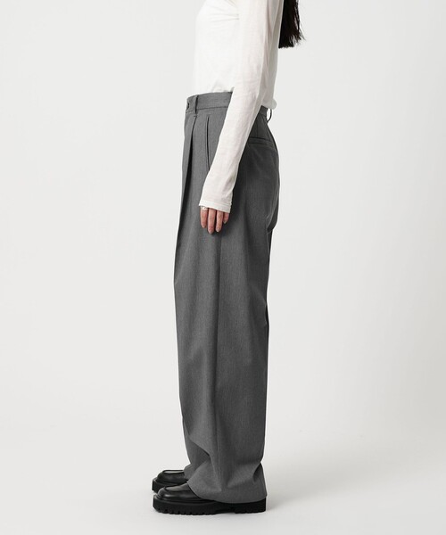 MARW UNITED ARROWS（マルゥ ユナイテッドアローズ）の「＜MARW UNITED ARROWS＞テーパード ワイド パンツ（その他パンツ・レディース・グレー系/オフホワイト/モカ・38/36/34）」の14枚目の写真