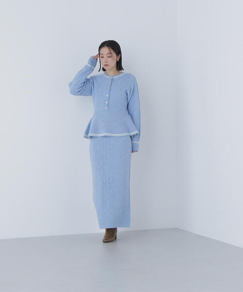 NATURAL BEAUTY BASIC（ナチュラルビューティーベーシック）の「◇ペプラムケーブルニットセットアップ（ワンピース・レディース・ブルー系その他/ホワイト系その他/ブラウン系その他・MEDIUM/P/S）」の22枚目の写真