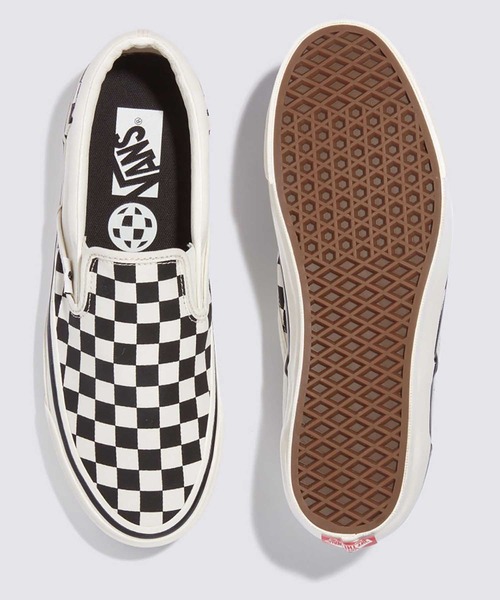 VANS(バンズ)の「スリッポン / Slip-On Reissue 98 CHECKERBOARD / VN000CTCKIG1(スニーカー・メンズ・ブラック×ホワイト・4/4.5/5/5.5/6/6.5/7/7.5/8/8.5/9/9.5/10/10.5/11/11.5/12)」の3枚目の写真