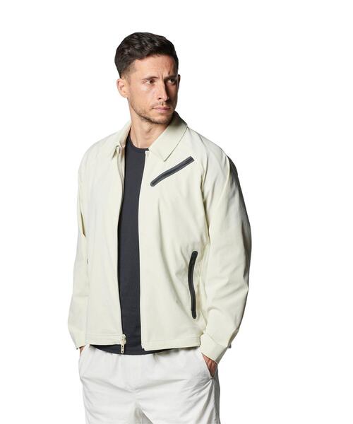UNDER ARMOUR(アンダーアーマー)の「UAアンストッパブル エアベント ジャケット(トレーニング/メンズ)(その他アウター・メンズ・ブラウン系・2XL/XL/S/L/M)」の1枚目の写真