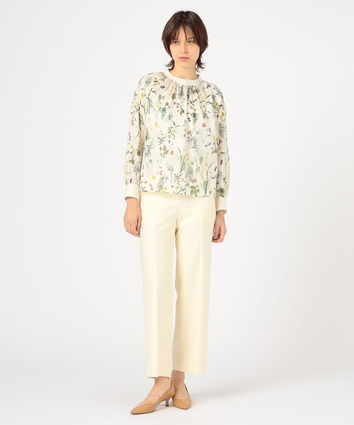 TOMORROWLAND collection（トゥモローランドコレクション）の「インセクトパフュームプリント ネックギャザーブラウス（シャツ/ブラウス・レディース・ホワイト系その他・36）」の2枚目の写真