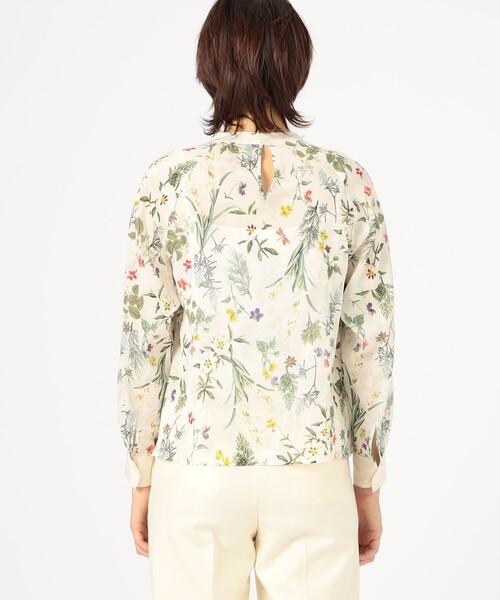 TOMORROWLAND collection（トゥモローランドコレクション）の「インセクトパフュームプリント ネックギャザーブラウス（シャツ/ブラウス・レディース・ホワイト系その他・36）」の5枚目の写真