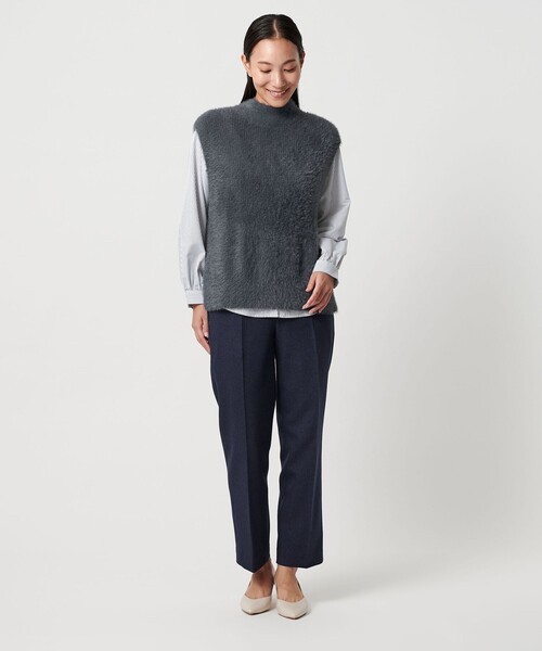 A DAY IN THE LIFE UNITED ARROWS(アデイインザライフユナイテッドアローズ)の「フェザー ハイネックベスト+シャツ <A DAY IN THE LIFE>(ニット/セーター・レディース・オフホワイト/ダークグレー・FREE)」の10枚目の写真