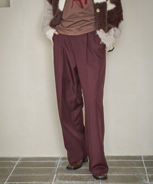 LAKOLE(ラコレ)の「裏起毛タックイージーパンツ / 591128(スラックス・レディース・モカ/ブラウン/ボルドー/グレー/ブラック・SMALL/MEDIUM/LARGE)」の5枚目の写真