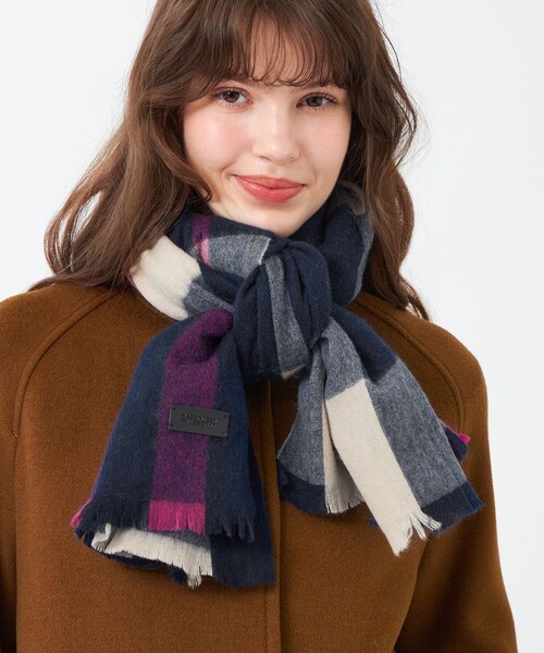 MACKINTOSH PHILOSOPHY（ﾏｯｷﾝﾄｯｼｭ ﾌｨﾛｿﾌｨｰ）の「ウォッシャブルカシミヤチェックストール（マフラー・レディース・ダークネイビー/チャコールグレー/パープル系その他4/グレー系その他/ブラウン系その他4・FREE）」の4枚目の写真