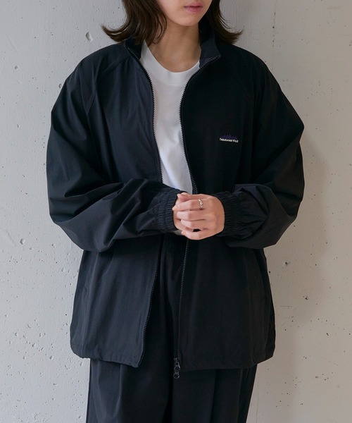 THOUSAND MILE(サウザンドマイル)の「【THOUSAND MILE】ZIP BLOUSON&T-SHIRT&PANTS SET UP(セットアップ・メンズ・ブラック/チャコールグレー・M/L/XL)」の4枚目の写真