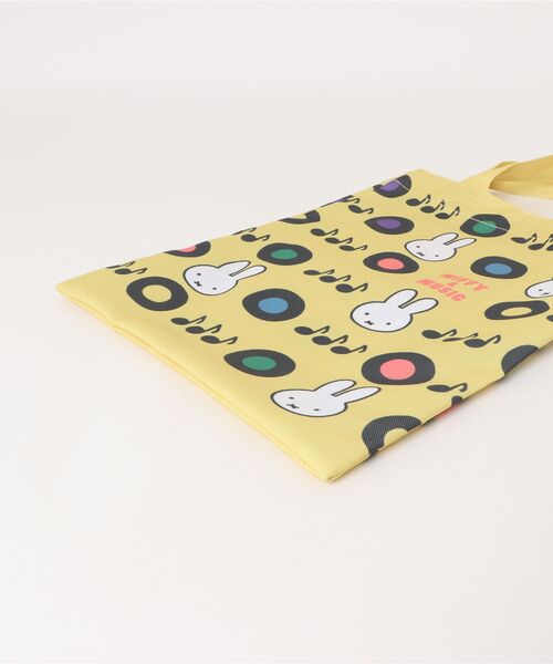 Miffy( ミッフィー)の「【 miffy 】 Dick Bruna ミッフィー&ミュージック フルカラートートバッグ 25W10(エコバッグ/サブバッグ・レディース・ブラック/イエロー・FREE)」の5枚目の写真