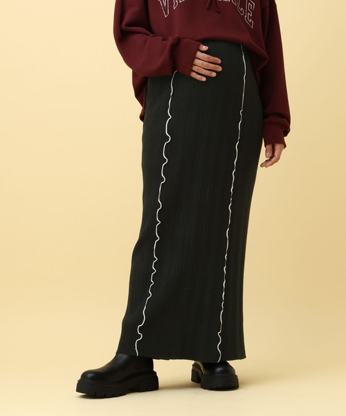 LEPSIM（レプシィム）の「【産前・産後対応】マタニティ／配色メローニットスカート　593622（マタニティウェア/グッズ・レディース・ブルー/ブラック/レッド・FREE）」の2枚目の写真