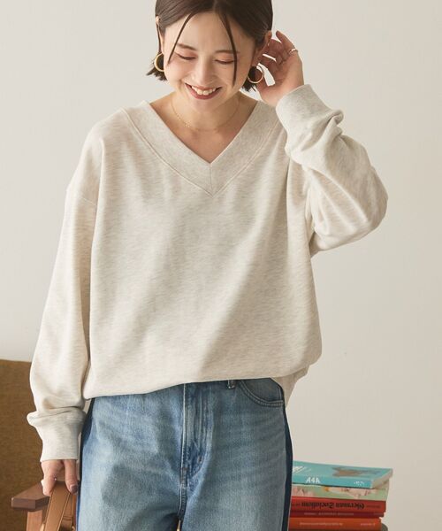 セール】Vネックワンポイントロゴスウェットプルオーバー