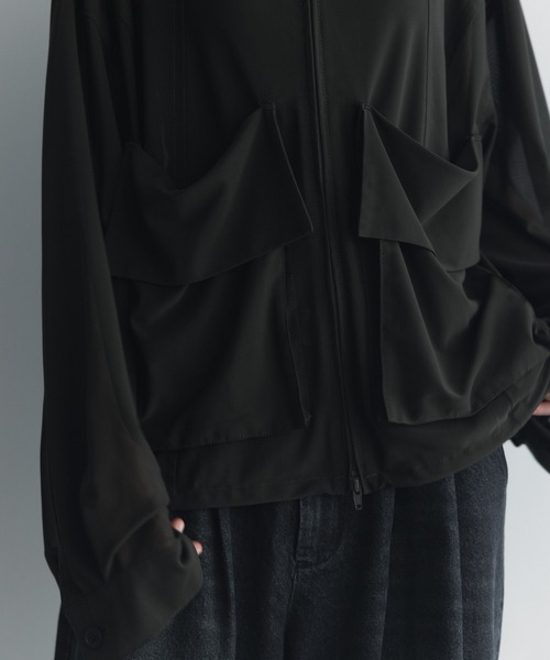 remer（リメール）の「クロップドマイクロメッシュトラックジャケット / Cropped Micro Mesh Track Jacket /（その他アウター・メンズ・ブラック/オリーブ・LARGE/MEDIUM/SMALL/X-SMALL）」の13枚目の写真