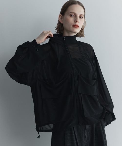 remer（リメール）の「クロップドマイクロメッシュトラックジャケット / Cropped Micro Mesh Track Jacket /（その他アウター・メンズ・ブラック/オリーブ・LARGE/MEDIUM/SMALL/X-SMALL）」の3枚目の写真