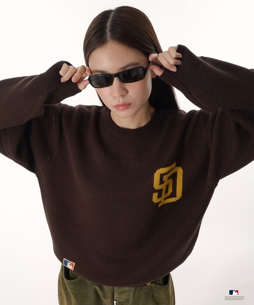 Perushu（ペルーシュ）の「Perushu × MLB ジャガードニット（ニット/セーター・メンズ・アイボリー/ブラック/ブラウン/ネイビー・MEDIUM/LARGE/SMALL）」の21枚目の写真